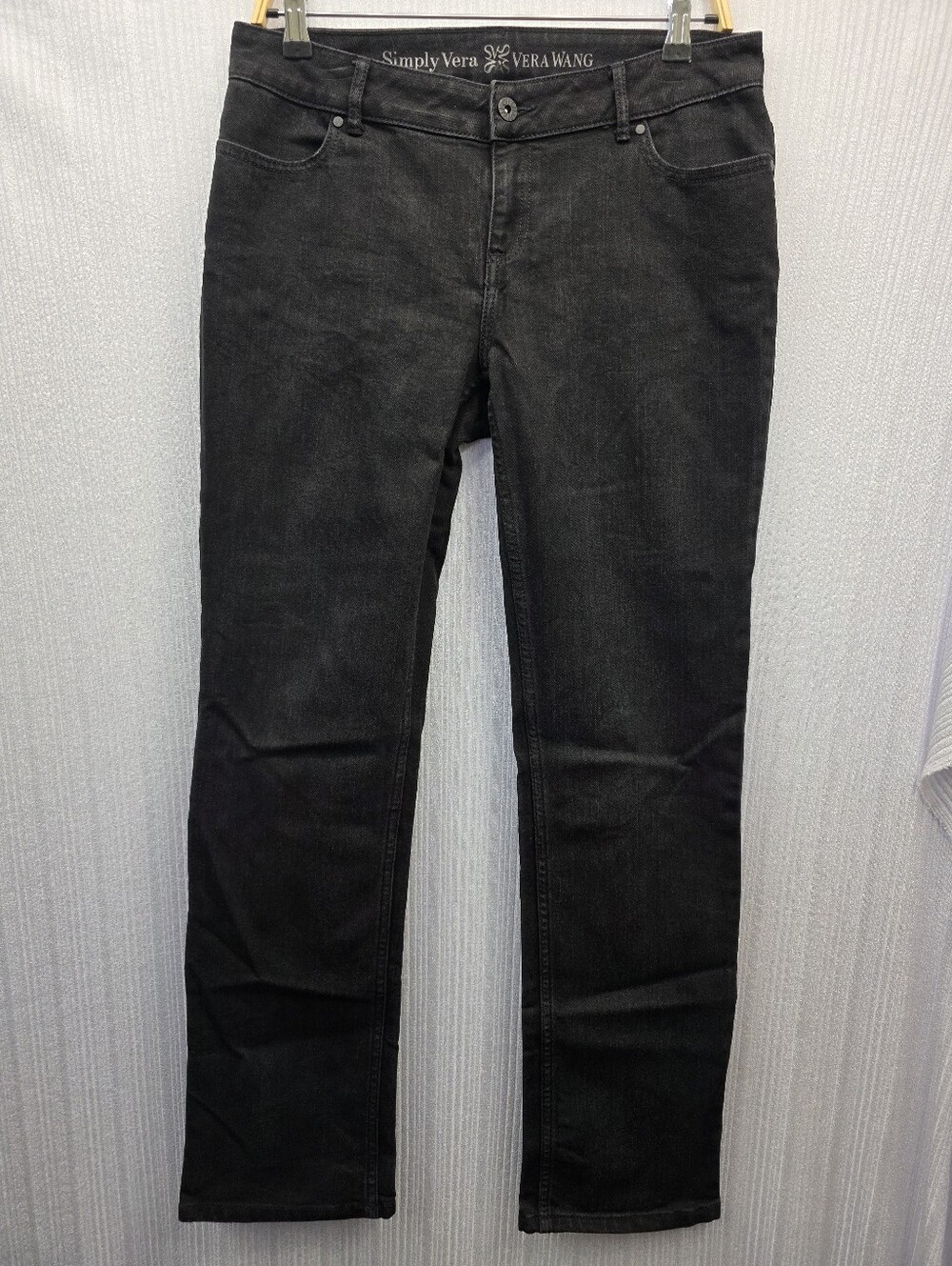 Woman's Simply Vera Vera Wang Straight Leg Black Dark Wash Stretch Jeans size 6